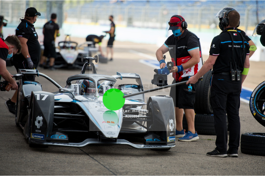 Spacesuit Collections Photo ID 265894, Peter Minnig, Berlin ePrix, Germany, 15/08/2021 09:54:06