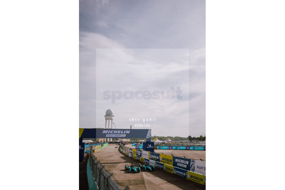 Spacesuit Collections Photo ID 266124, Shiv Gohil, Berlin ePrix, Germany, 15/08/2021 09:40:29