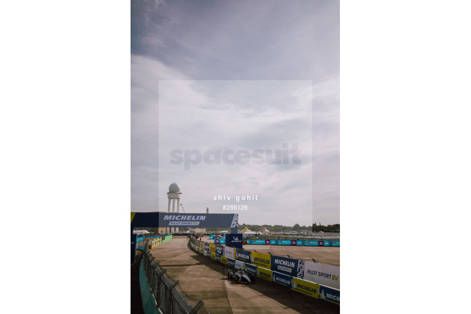 Spacesuit Collections Photo ID 266126, Shiv Gohil, Berlin ePrix, Germany, 15/08/2021 09:40:01