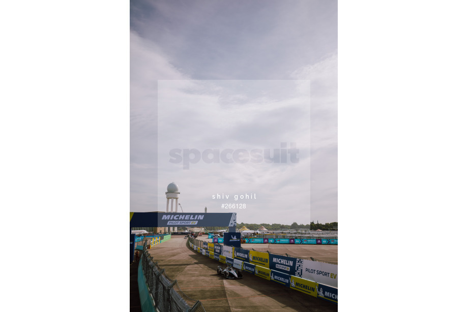 Spacesuit Collections Photo ID 266128, Shiv Gohil, Berlin ePrix, Germany, 15/08/2021 09:38:48