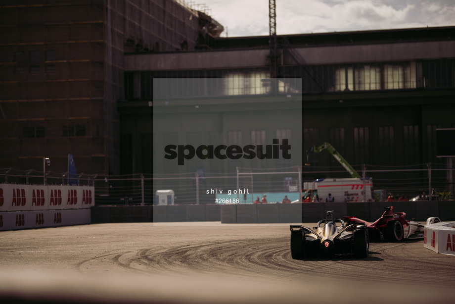 Spacesuit Collections Photo ID 266186, Shiv Gohil, Berlin ePrix, Germany, 15/08/2021 16:19:43