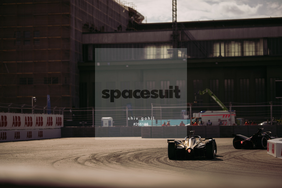 Spacesuit Collections Photo ID 266188, Shiv Gohil, Berlin ePrix, Germany, 15/08/2021 16:19:40