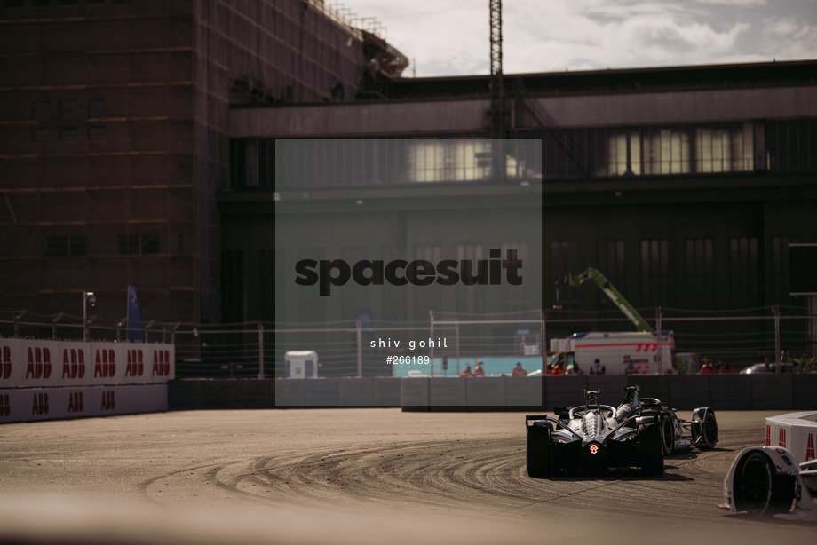 Spacesuit Collections Photo ID 266189, Shiv Gohil, Berlin ePrix, Germany, 15/08/2021 16:19:37