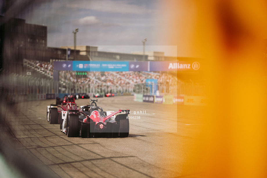 Spacesuit Collections Photo ID 266238, Shiv Gohil, Berlin ePrix, Germany, 15/08/2021 16:04:03