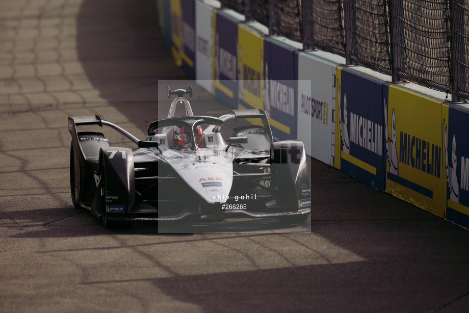 Spacesuit Collections Photo ID 266265, Shiv Gohil, Berlin ePrix, Germany, 15/08/2021 09:32:33