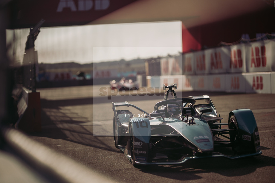 Spacesuit Collections Photo ID 266360, Shiv Gohil, Berlin ePrix, Germany, 15/08/2021 08:11:15