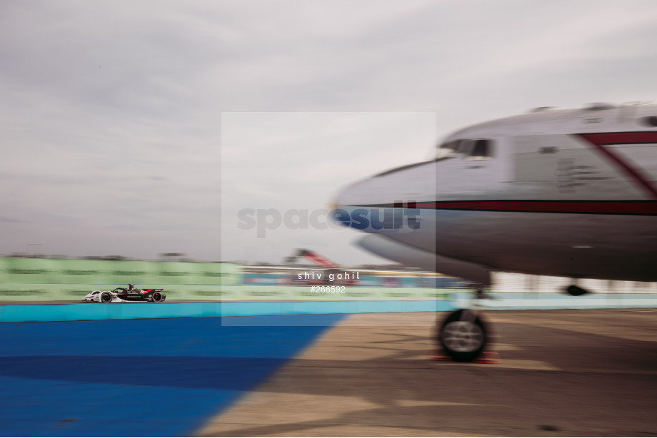 Spacesuit Collections Photo ID 266592, Shiv Gohil, Berlin ePrix, Germany, 13/08/2021 17:28:02
