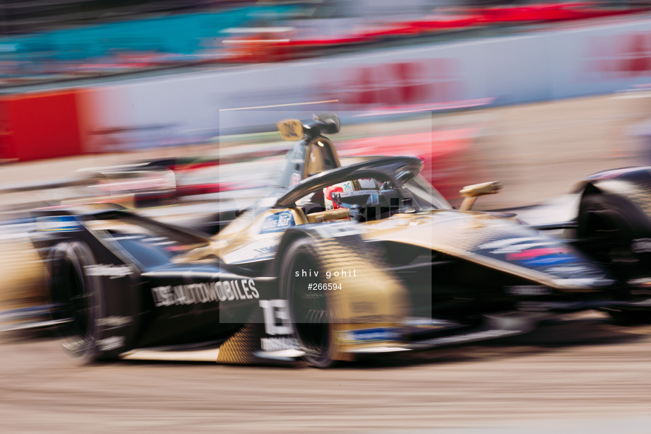 Spacesuit Collections Photo ID 266594, Shiv Gohil, Berlin ePrix, Germany, 14/08/2021 14:27:19