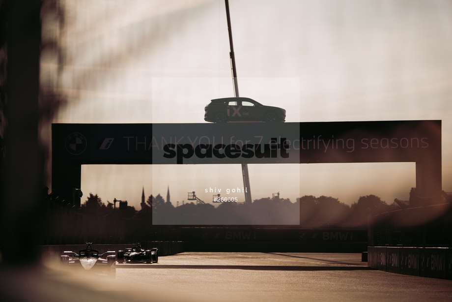 Spacesuit Collections Photo ID 266605, Shiv Gohil, Berlin ePrix, Germany, 14/08/2021 08:11:51