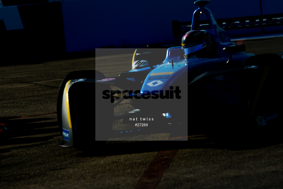 Spacesuit Collections Photo ID 27269, Nat Twiss, Berlin ePrix, Germany, 11/06/2017 08:03:37