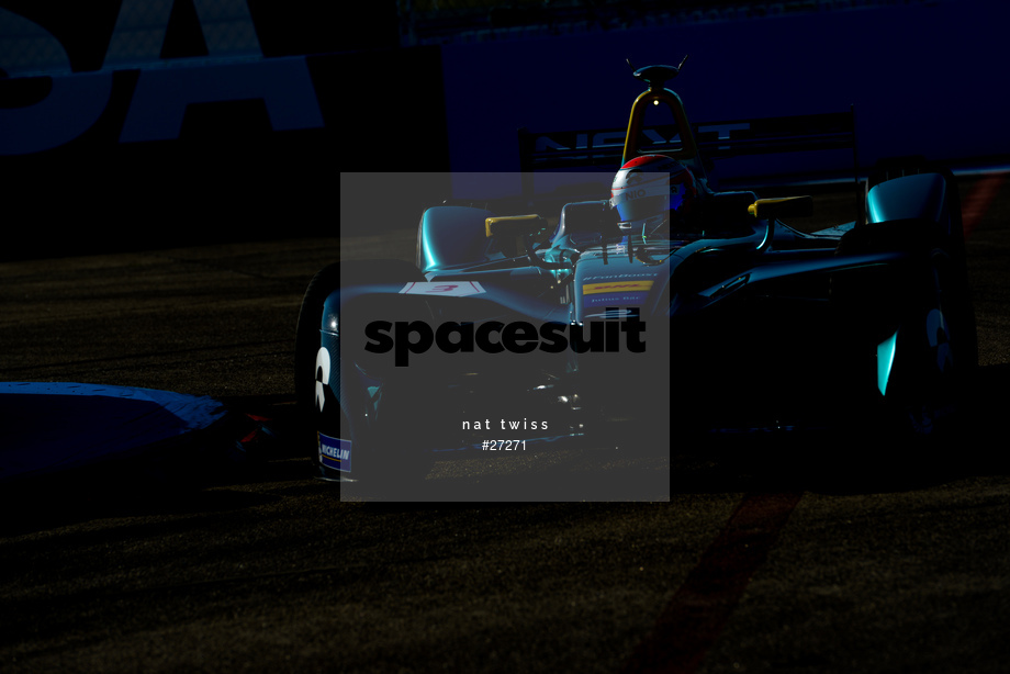 Spacesuit Collections Photo ID 27271, Nat Twiss, Berlin ePrix, Germany, 11/06/2017 08:03:58