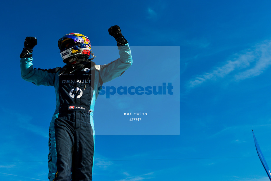 Spacesuit Collections Photo ID 27747, Nat Twiss, Berlin ePrix, Germany, 11/06/2017 17:00:58