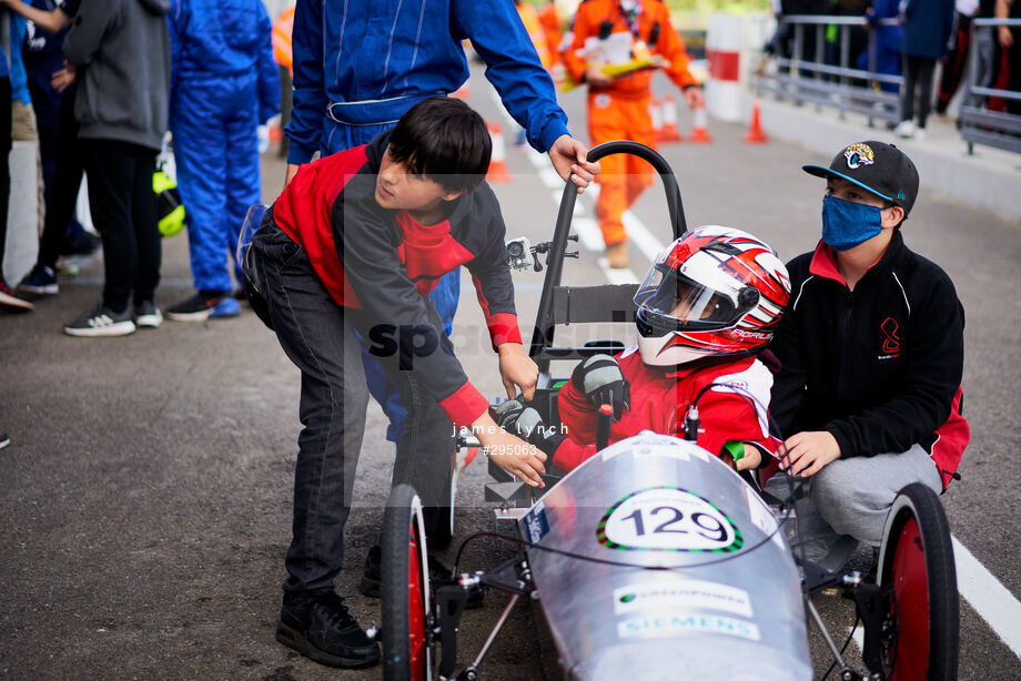 Spacesuit Collections Photo ID 295063, James Lynch, Goodwood Heat, UK, 08/05/2022 12:57:15