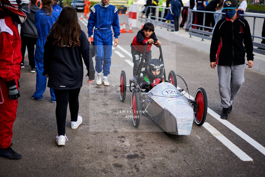 Spacesuit Collections Photo ID 295065, James Lynch, Goodwood Heat, UK, 08/05/2022 12:57:01