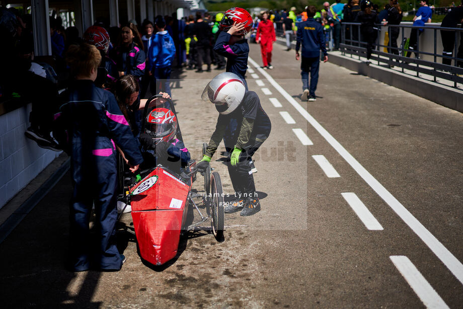 Spacesuit Collections Photo ID 295082, James Lynch, Goodwood Heat, UK, 08/05/2022 12:41:17