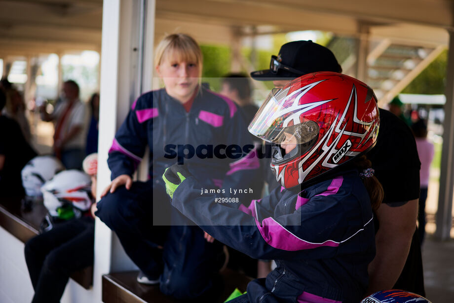 Spacesuit Collections Photo ID 295088, James Lynch, Goodwood Heat, UK, 08/05/2022 12:40:04