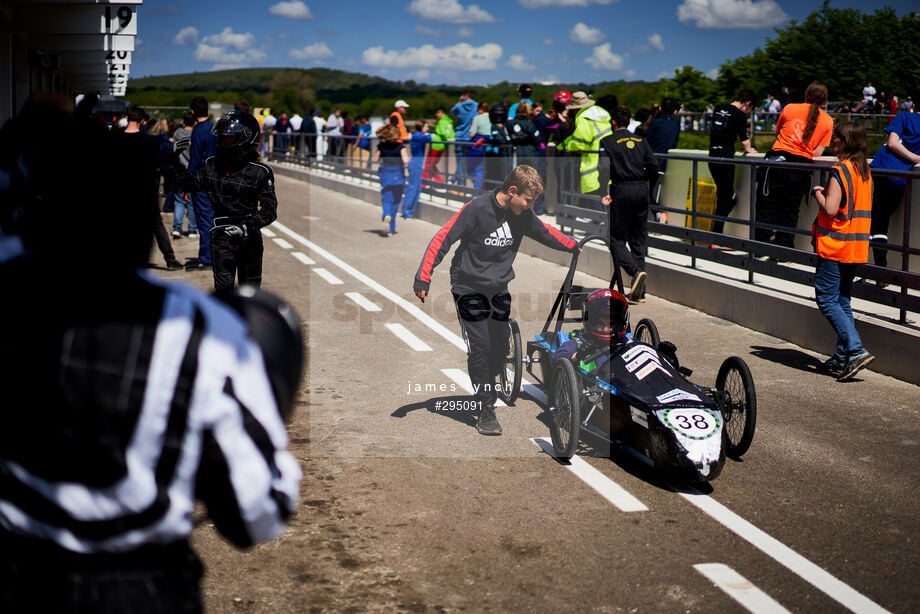 Spacesuit Collections Photo ID 295091, James Lynch, Goodwood Heat, UK, 08/05/2022 12:39:10