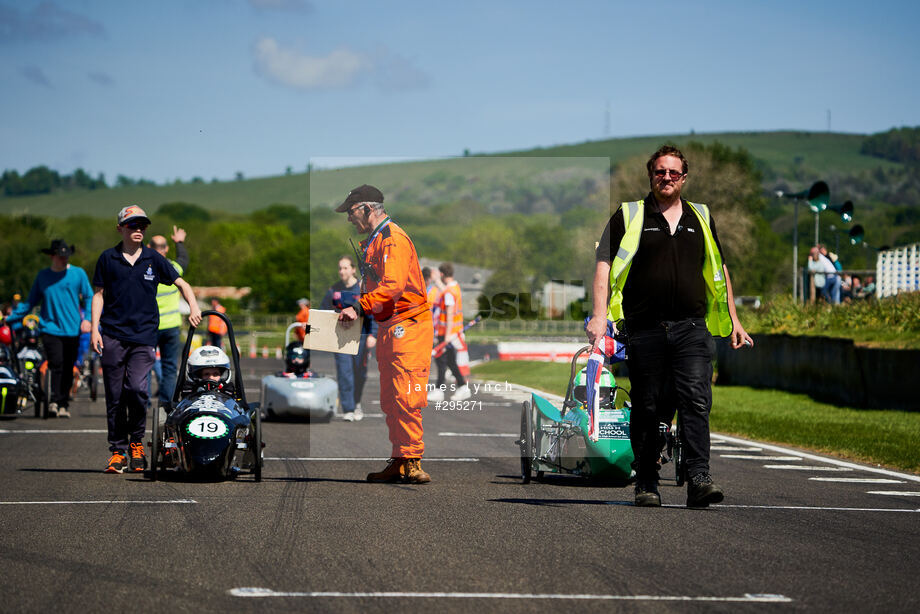 Spacesuit Collections Photo ID 295271, James Lynch, Goodwood Heat, UK, 08/05/2022 11:27:51