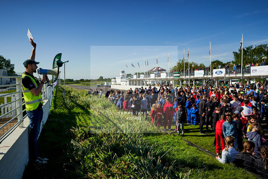 Spacesuit Collections Photo ID 295450, James Lynch, Goodwood Heat, UK, 08/05/2022 09:01:48