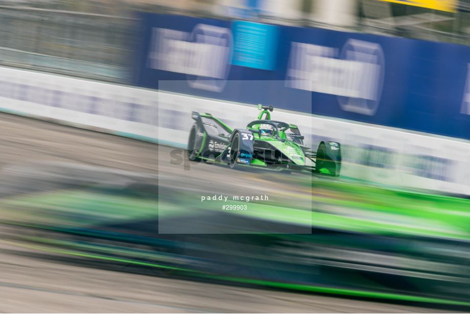 Spacesuit Collections Photo ID 299903, Paddy McGrath, Berlin ePrix, Germany, 14/05/2022 15:27:13