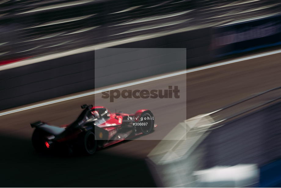 Spacesuit Collections Photo ID 306697, Shiv Gohil, Jakarta ePrix, Indonesia, 04/06/2022 09:33:18