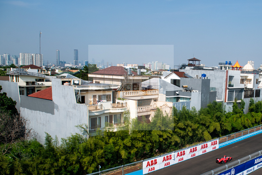 Spacesuit Collections Photo ID 313323, Lou Johnson, Jakarta ePrix, Indonesia, 04/06/2022 10:00:18