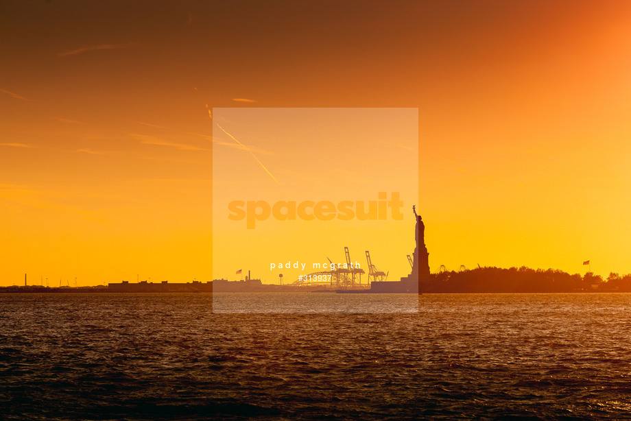 Spacesuit Collections Photo ID 313937, Paddy McGrath, New York City ePrix, United States, 25/10/2011 22:21:12