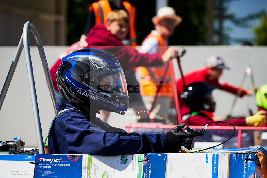 Spacesuit Collections Photo ID 314268, James Lynch, Gathering of Goblins, UK, 10/07/2022 12:01:28