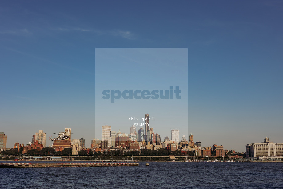 Spacesuit Collections Photo ID 314690, Shiv Gohil, New York City ePrix, United States, 13/07/2022 23:39:49