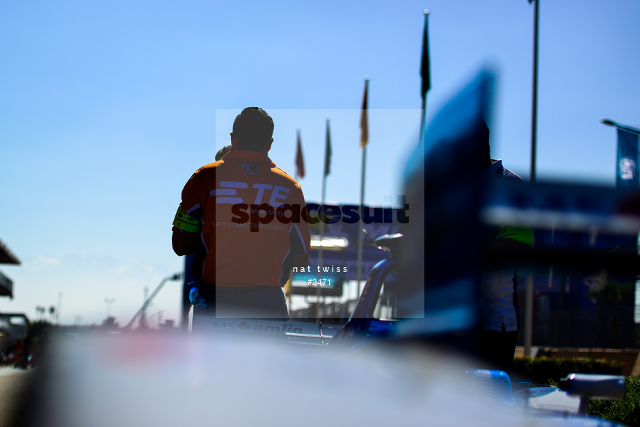 Spacesuit Collections Photo ID 3471, Nat Twiss, Marrakesh ePrix, Morocco, 11/11/2016 11:56:39