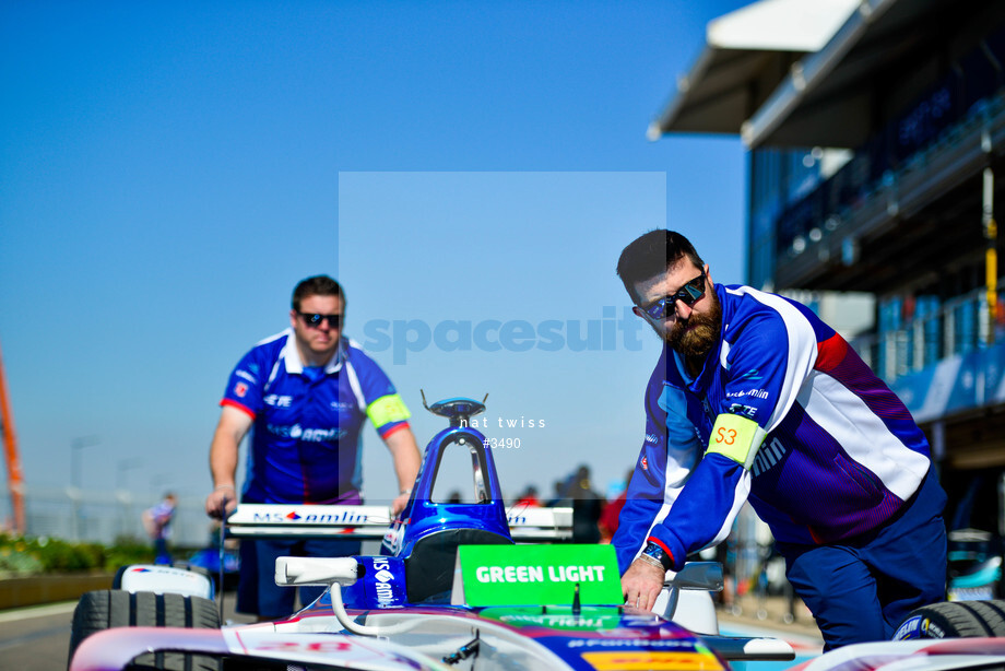 Spacesuit Collections Photo ID 3490, Nat Twiss, Marrakesh ePrix, Morocco, 11/11/2016 12:03:50