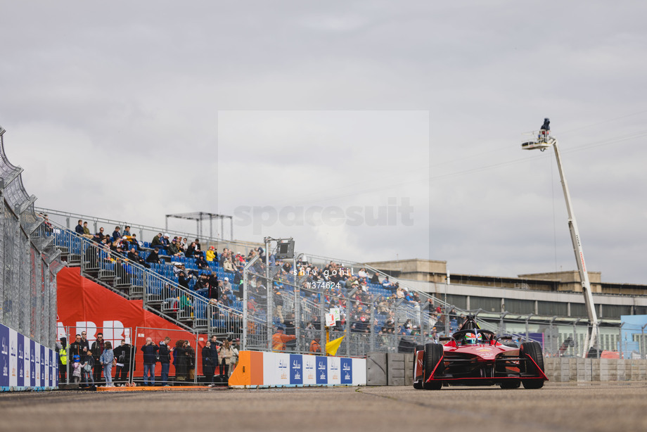 Spacesuit Collections Photo ID 374624, Shiv Gohil, Berlin ePrix, Germany, 23/04/2023 14:27:24