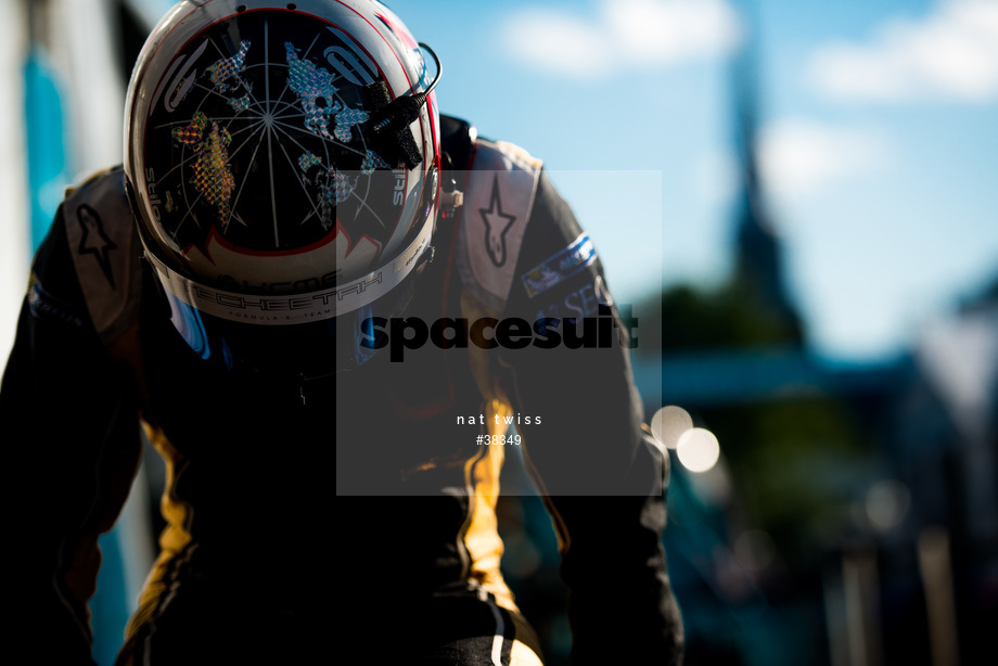 Spacesuit Collections Photo ID 38349, Nat Twiss, Montreal ePrix, Canada, 27/07/2017 17:53:57