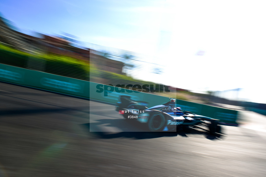 Spacesuit Collections Photo ID 3848, Nat Twiss, Marrakesh ePrix, Morocco, 11/11/2016 15:16:21