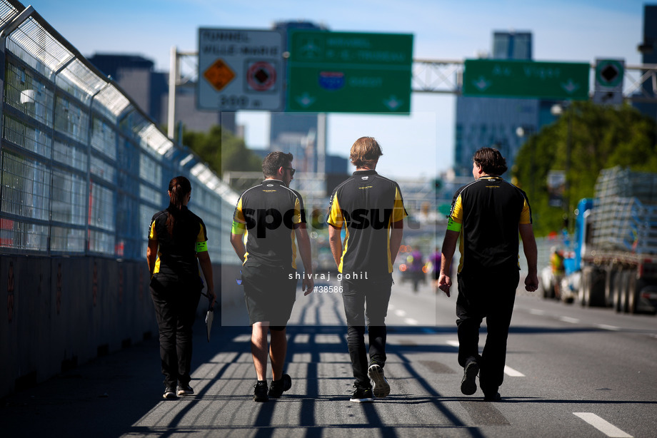 Spacesuit Collections Photo ID 38586, Shivraj Gohil, Montreal ePrix, Canada, 28/07/2017 09:44:05