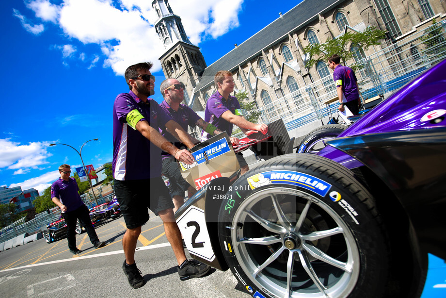 Spacesuit Collections Photo ID 38671, Shivraj Gohil, Montreal ePrix, Canada, 28/07/2017 11:43:16