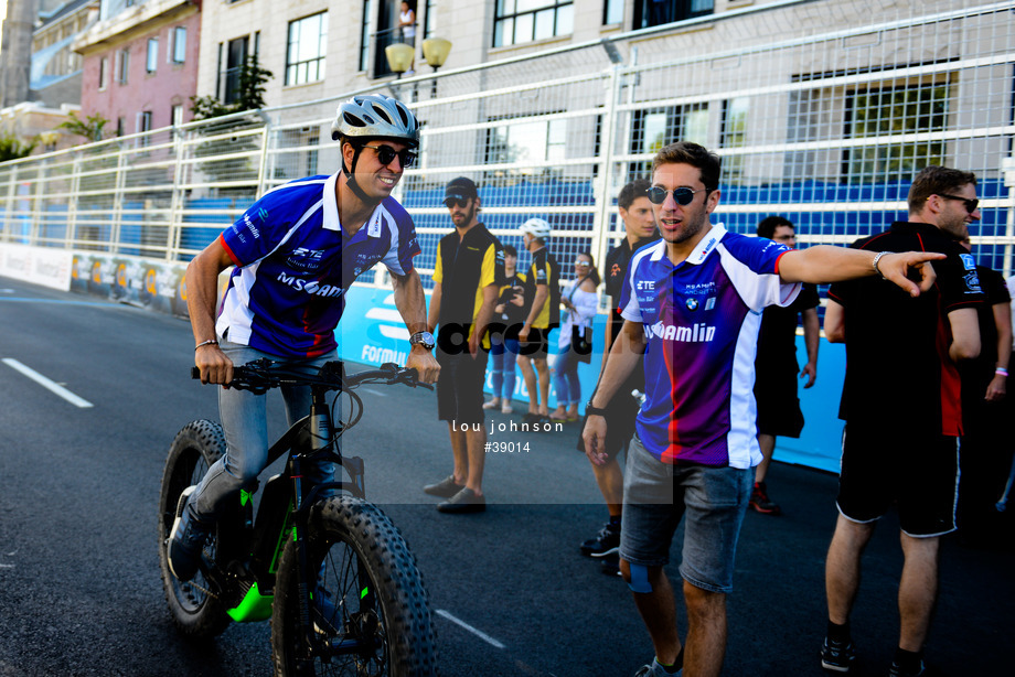 Spacesuit Collections Photo ID 39014, Lou Johnson, Montreal ePrix, Canada, 28/07/2017 17:48:20