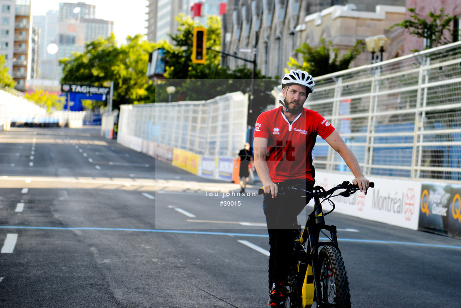 Spacesuit Collections Photo ID 39015, Lou Johnson, Montreal ePrix, Canada, 28/07/2017 17:49:25