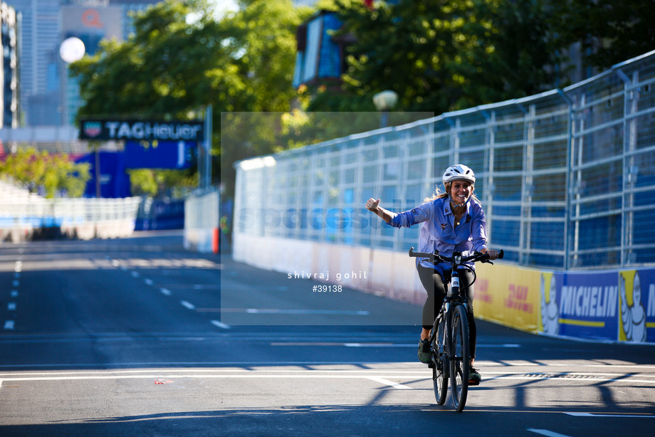 Spacesuit Collections Photo ID 39138, Shivraj Gohil, Montreal ePrix, Canada, 28/07/2017 17:38:56