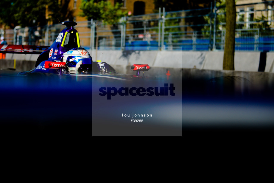 Spacesuit Collections Photo ID 39288, Lou Johnson, Montreal ePrix, Canada, 29/07/2017 08:12:12