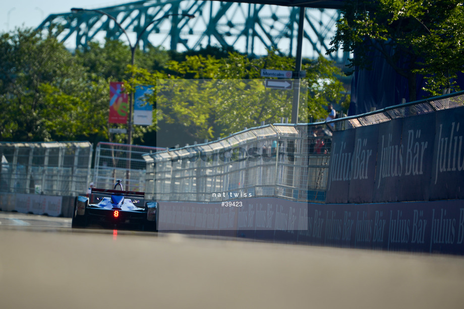 Spacesuit Collections Photo ID 39423, Nat Twiss, Montreal ePrix, Canada, 29/07/2017 08:21:47