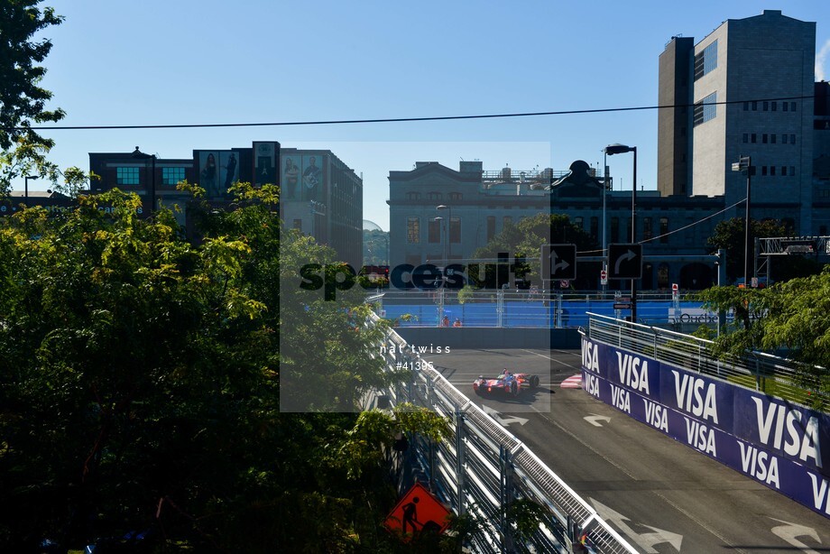 Spacesuit Collections Photo ID 41395, Nat Twiss, Montreal ePrix, Canada, 30/07/2017 08:17:33