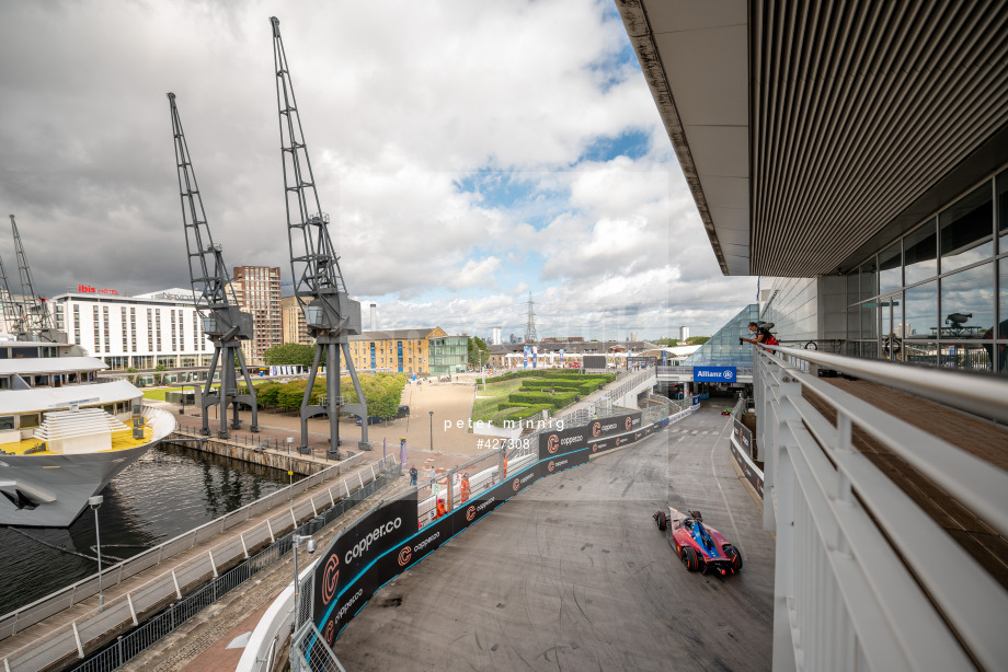 Spacesuit Collections Photo ID 427308, Peter Minnig, London ePrix, UK, 29/07/2023 10:37:54