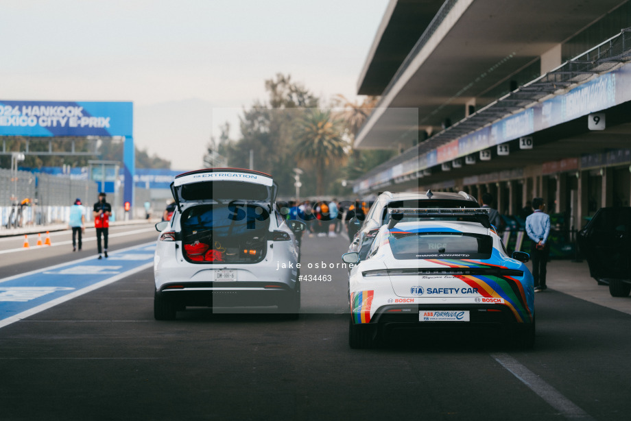 Spacesuit Collections Photo ID 434463, Jake Osborne, Mexico City ePrix, Mexico, 11/01/2024 13:04:30