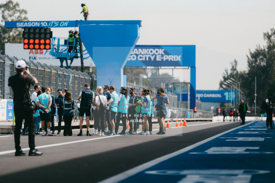 Spacesuit Collections Photo ID 434486, Jake Osborne, Mexico City ePrix, Mexico, 11/01/2024 13:27:48