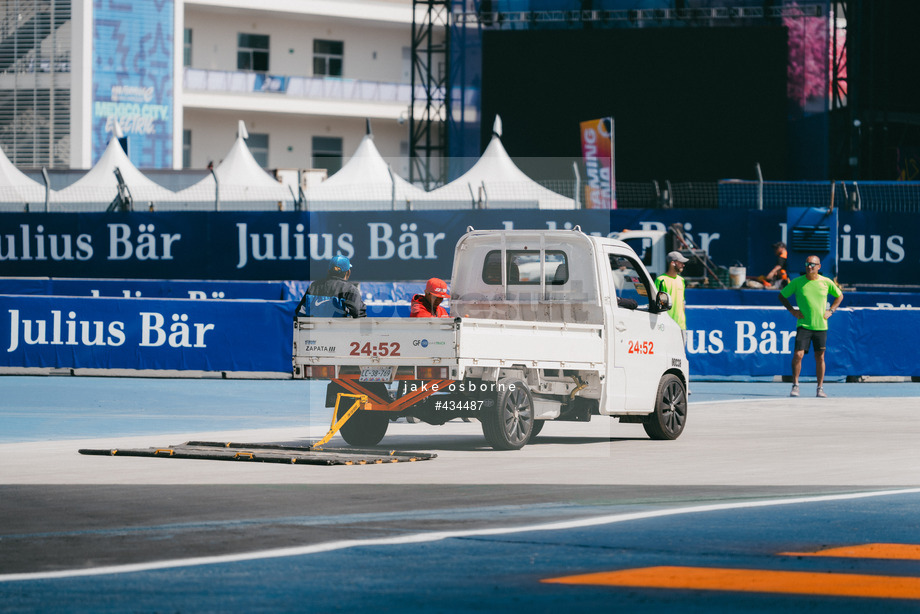 Spacesuit Collections Photo ID 434487, Jake Osborne, Mexico City ePrix, Mexico, 11/01/2024 13:35:07