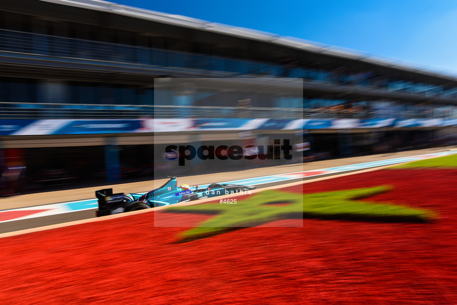 Spacesuit Collections Photo ID 4625, Dan Bathie, Marrakesh ePrix, Morocco, 12/11/2016 12:10:00