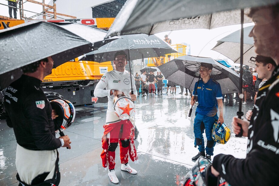 Spacesuit Collections Photo ID 516555, Adam Pigott, Sao Paulo ePrix, Brazil, 05/12/2024 16:30:10