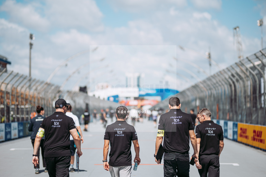 Spacesuit Collections Photo ID 516684, Adam Pigott, Sao Paulo ePrix, Brazil, 06/12/2024 09:39:09