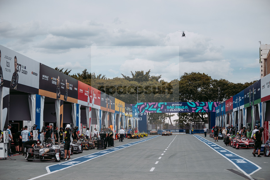 Spacesuit Collections Photo ID 517683, Adam Pigott, Sao Paulo ePrix, Brazil, 07/12/2024 15:04:02